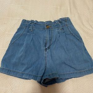 High waisted short